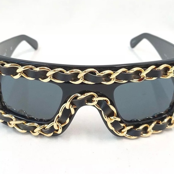 Very Rare!! Authentic CHANEL 90s Runway Black Gold Chain Shield Sunglasses ⭐️😎 - Picture 1 of 12
